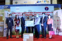 Singapore viện trợ Việt Nam 10 máy thở phục vụ chống Covid-19