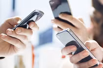 Bộ TT&TT cùng doanh nghiệp viễn thông đồng hành chống COVID-19