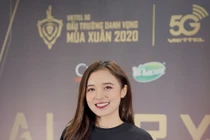 Vẻ đẹp của Hot girl 9x trong làng Liên Quân mobile