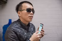 Smartphone mang "ánh sáng" tới người khiếm thị