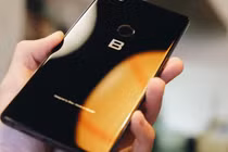 Tính năng mới của Bphone 4: Chưa nhà sản xuất nào làm được tương tự