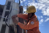 Phúc tra toàn bộ hoá đơn điện tăng 30%: Nên để đơn vị trung gian kiểm định