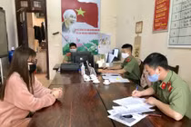 Tung tin thất thiệt về COVID-19 Ngày Cá tháng tư, cô gái bị phạt nặng