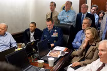 5 bức ảnh Photoshop nổi tiếng nhất thế giới bị... vạch mặt