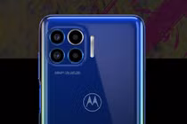 Motorola sắp "trình làng" smartphone 4 camera sau, chống nước nhẹ