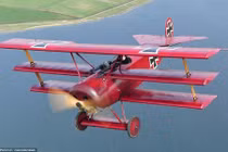 Vẻ đẹp “khó cưỡng” của máy bay tiêm kích 3 tầng cánh