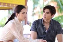 Tôi phát ngấy với sự giả tạo của cô ấy khi đăng facebook