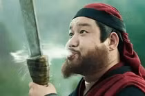 Tại sao thời xưa đao phủ phun ngụm rượu vào đao trước khi hành sự?