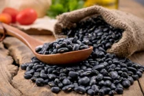5 sai lầm khi uống nước đậu đen rang có thể gây nguy hiểm 