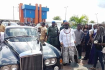 Tài sản “khủng” của đại gia “chơi ngông” cho con bắn tiền tung trời 