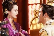 Quý phi được Hoàng đế Trung Hoa chiều tới mức "khom lưng cúi đầu"