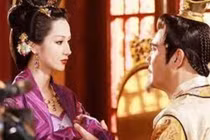 Quý phi được Hoàng đế Trung Hoa chiều tới mức "khom lưng cúi đầu"