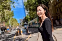 Jennifer Phạm nhan sắc gây mê vì lão hóa ngược