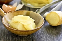 Vùi củ gừng trong cát, lợi ích tuyệt vời