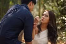 Đưa vợ đi đẻ, tôi gặp lại "tình địch" năm xưa