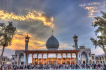 Choáng ngợp với lăng mộ cổ lấp lánh như được dát kim cương