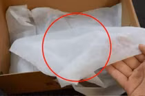 Mua giày 20 năm mới biết tác dụng của miếng giấy trắng trong hộp giày 