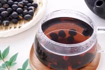 Uống nước đậu đen rang nhớ cho thêm thứ này