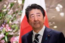 Ông Abe Shinzo: "Người khổng lồ" định hình trụ cột chính sách Nhật Bản