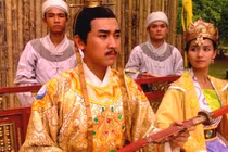 Vì sao vua Lý Huệ Tông bị điên khi nương nhờ nhà Trần?