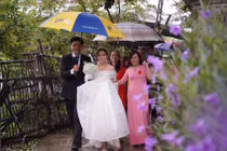 Đám cưới ‘chạy’ siêu bão số 4 Noru ở miền Trung