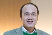 Diễn viên "Hẹn hò chốn công sở” mua nhà ở tuổi 56