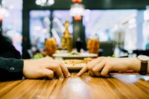 Một lần trốn vợ đi gặp người yêu cũ và cái kết