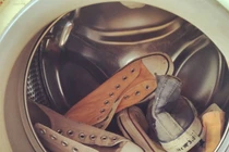 Mẹo giăt sạch giày bằng máy giặt đơn giản, nhanh khô