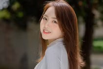 Hot girl Hà thành "mặt xinh dáng chuẩn" được báo Trung ca ngợi hết lời