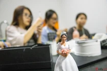 9X mở xưởng tạc tượng người tí hon như thật 