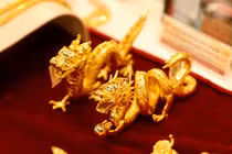 Ngắm bộ sưu tập vàng đẹp mắt phục vụ ngày vía Thần Tài
