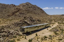 Bên trong "ngôi nhà tàng hình" gần 440 tỷ đồng nằm giữa sa mạc