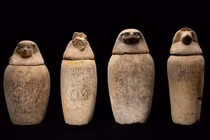 Khai quật bộ công cụ ướp xác lớn nhất ở Ai Cập