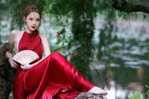 "Búp bê sống" Sài thành bật mí cách chăm da không nổi mụn