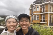 Chồng rủ vợ nghỉ việc, dành 1 năm du lịch bụi khắp 3 châu