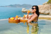 Bị nói xài tiền phung phí đi du lịch mùa dịch, Thúy Diễm đáp trả 