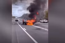 Video: Siêu xe Lamborghini Aventador SVJ bị thiêu rụi sau tai nạn