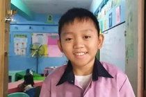 Bệnh lạ khiến thầy giáo 22 tuổi bị nhầm là học trò lớp 5 