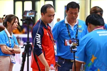 Kỳ thủ Việt Nam đổ máu sau trận thắng Thái Lan