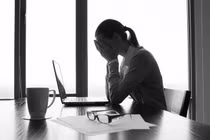 5 chứng rối loạn tâm lý thường gặp, cực nguy hiểm với chị em công sở 