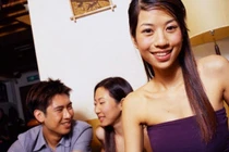 Nghi cô bạn thân ở nhờ có tình ý với chồng tôi đã làm một việc "động trời"...