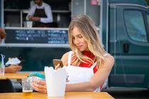 TikToker review sai sự thật, chủ nhà hàng có thể kiện