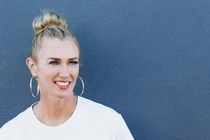 Bí quyết trẻ trung của người phụ nữ 57 tuổi bị nhầm mới 30