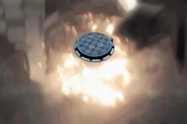 Một sai lầm khiến nắp cống thành vật thể nhân tạo nhanh nhất Trái Đất 