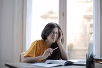 Đau đầu đến mức như thế nào cần đi khám?