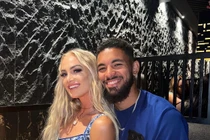 Chuyện tình cặp đôi cùng đội Aston Villa