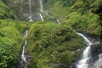 Kỳ vỹ dòng thác Tiên giữa đỉnh Giăng Màn