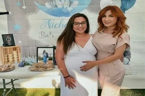 Ảnh hiếm con gái Phi Nhung lúc mang bầu