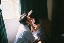 Phụ nữ che giấu chuyện ngoại tình giỏi hơn đàn ông