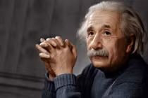 Tại sao ngày càng ít nhà khoa học đạt trình độ Newton và Einstein? 